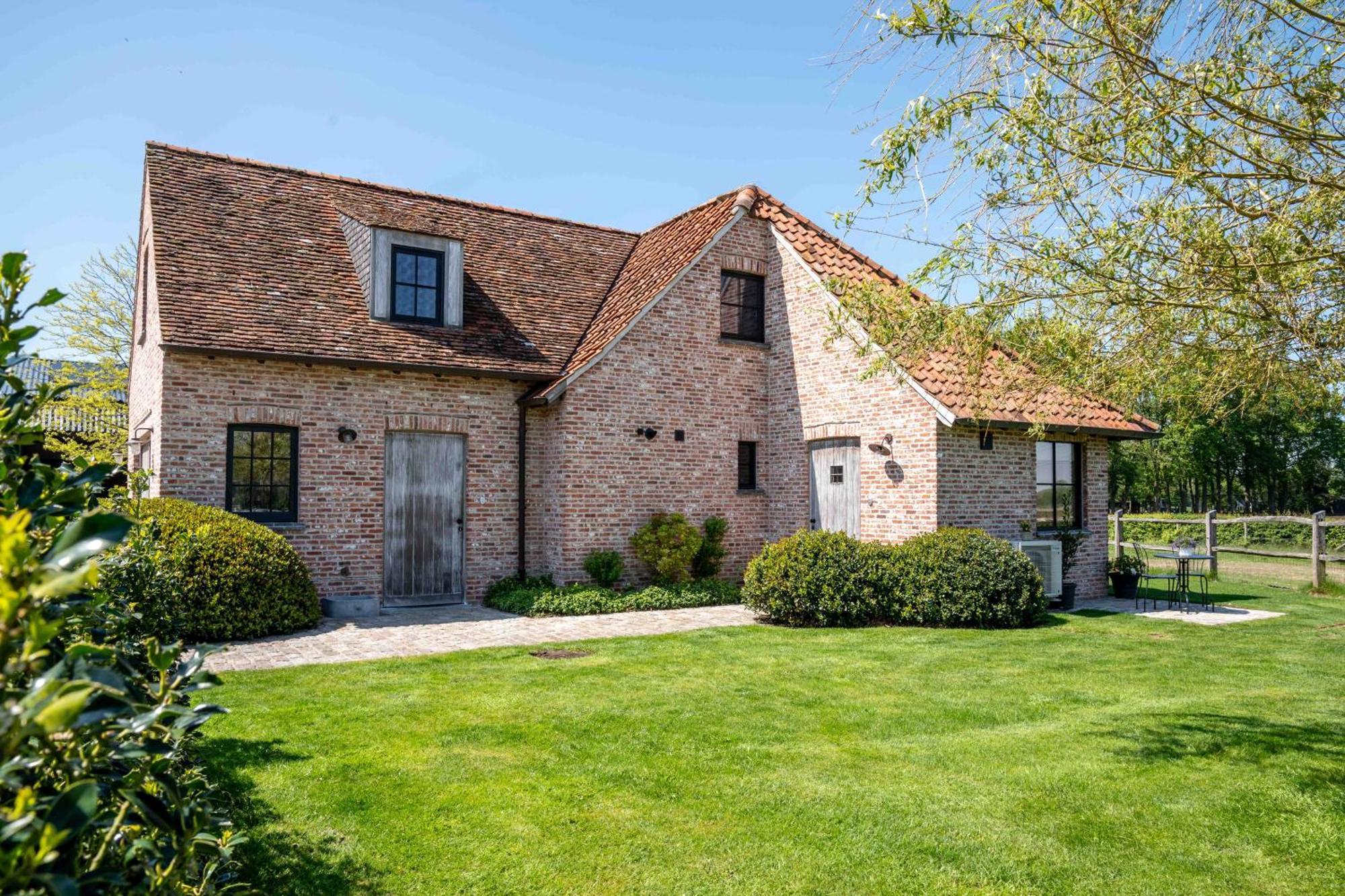 Hoeve Den Akker: Luxe Vakantiewoningen met Alpaca's nabij Brugge Damme Exterior photo